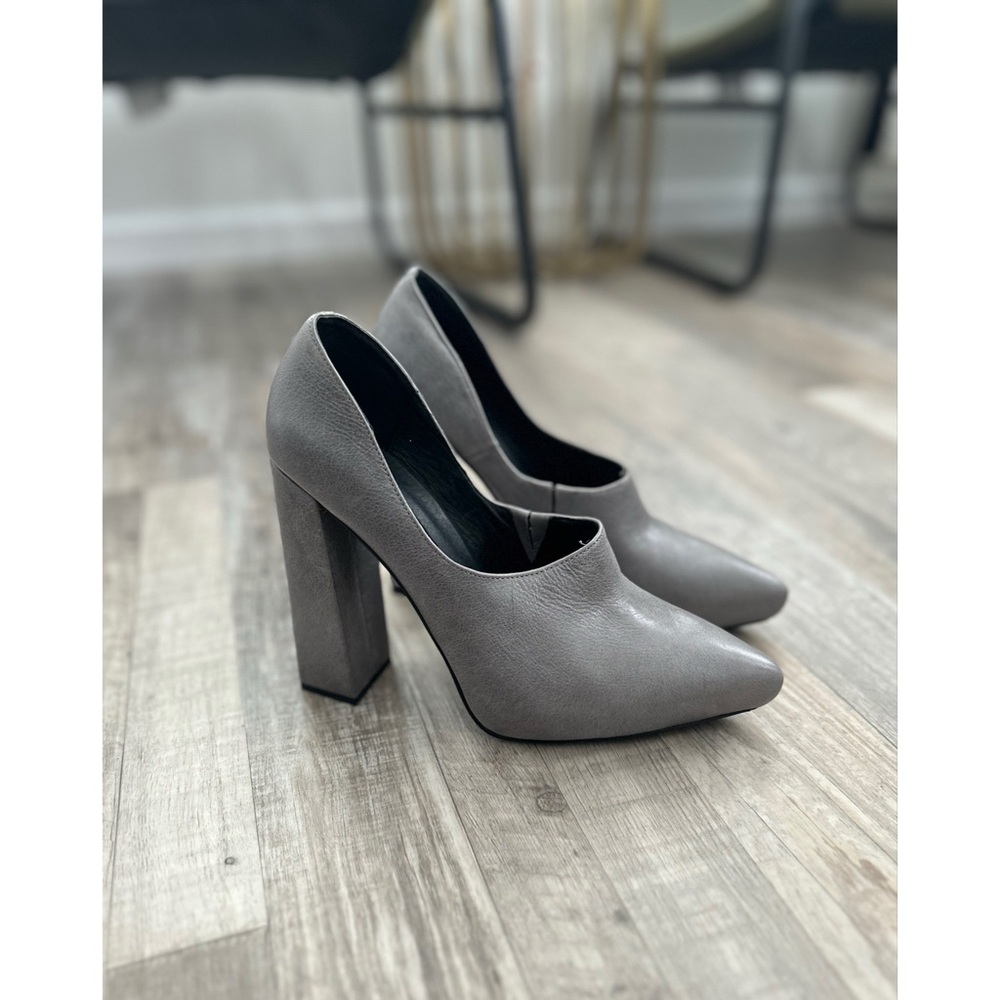 Jeffrey Campbell Gray Block Heel Pumps